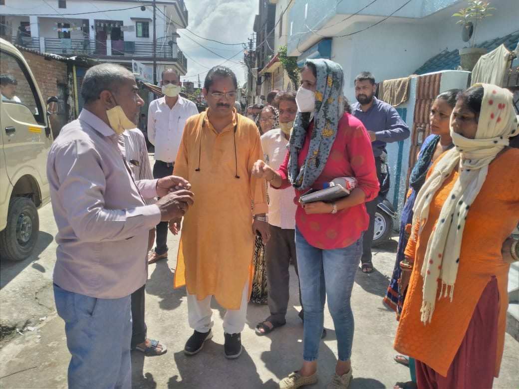 भाजपा नेता दिनेश रावत ने पेजजल मंत्री से की क्षेत्र में हो रही दूषित पेयजल आपूर्ति की शिकायत