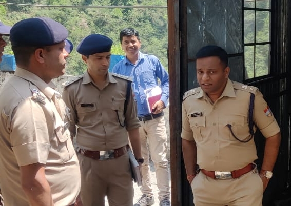 पुलिस कार्मिकों के लिए आवासीय व्यवस्था को लेकर समय से मांग पत्र प्रेषित करने के दिए निर्देश