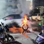 लोहड़ी कार्यक्रम के दौरान कार में लगी आग, जलकर हुई खाक