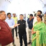प्रभारी मंत्री गणेश जोशी ने किया अलकनंदा नदी पर निर्माणाधीन पुल एवं सुरंग परियोजना का निरीक्षण