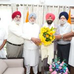 राज्यपाल से सिख प्रतिनिधिमंडल ने की शिष्टाचार भेंट
